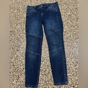 WHBM Jeans Skinny Leg Womens 6R Beautiful pocket leg detailing